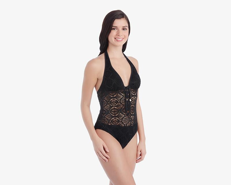 traje de baño negro