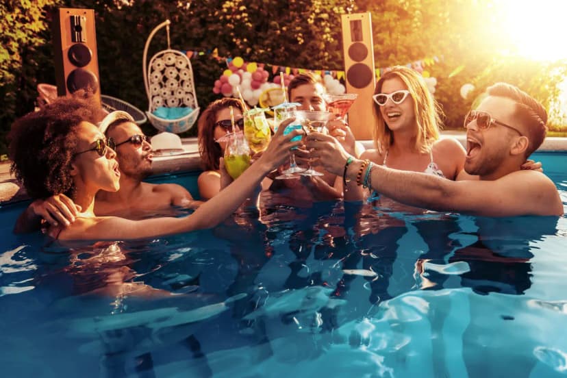 Música y ambiente para pool party 