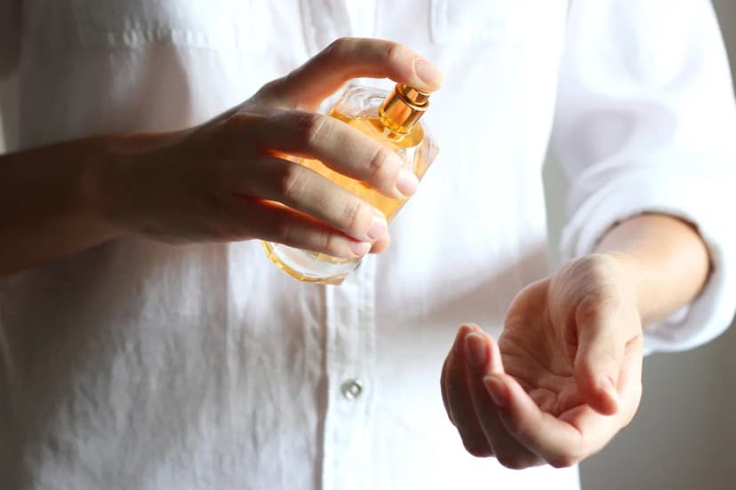 Cómo hacer que el perfume dure más en cada tipo de piel